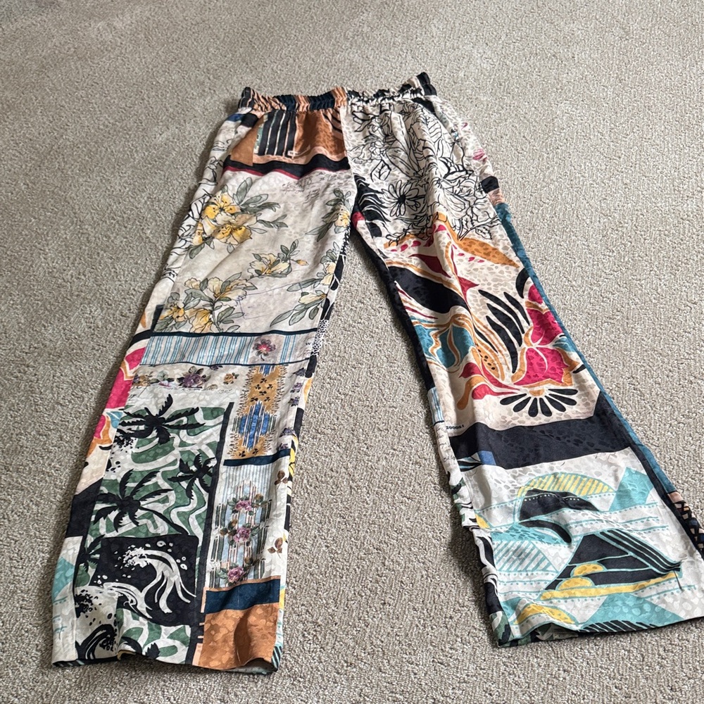 Zara Multicolor Floral Straight Leg Pants